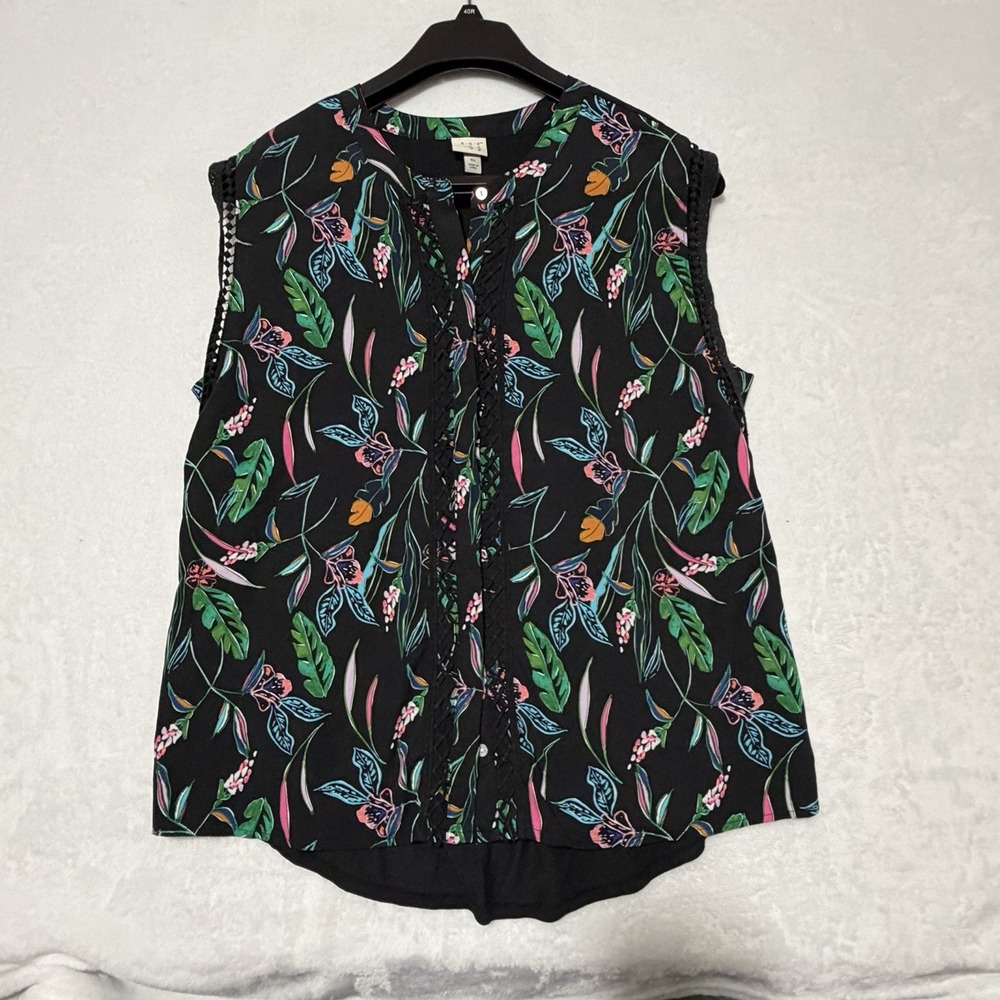 Women's Sleeveless Tank Top Size XL A New Day Black Floral Business Casual